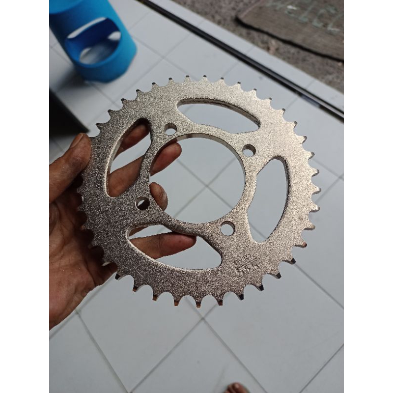 Gear gir belakang SSS 428 39T Jupiter z Jupiter MX RX king