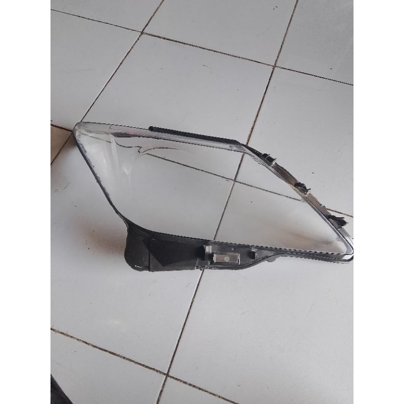 mika lampu depan Lexus Lx570 2012/2014