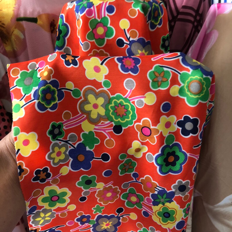 kain silk motif - kain silk motif bunga - kain silk motif impor - kain silk motif premium kyk