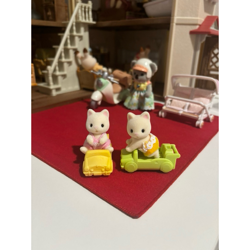 sylvanian families floral cat twins