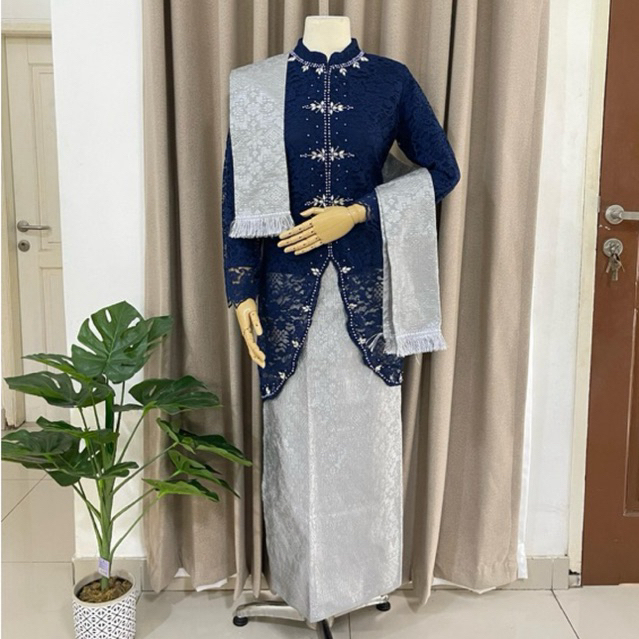 Kebaya dian Sastro / kebaya besan / kebaya ibu besan /kebaya modern / kebaya kondangan /kebaya wisud
