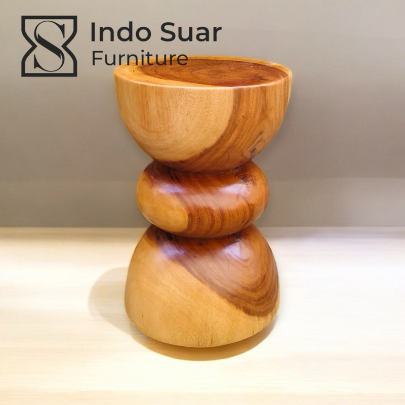 Totem curve stool kayu trembesi diameter 30 cm