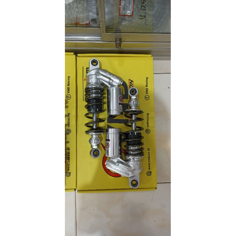 SHOCK BELAKANG TABUNG VND 280 WARNA TITANIUM