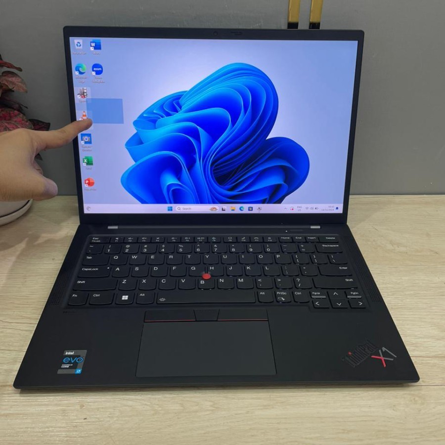 LAPTOP LENOVO THINKPAD X1 CARBON i5 GEN11 TOUCHSREEN