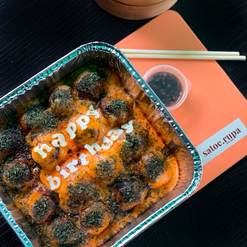 

16 PCS DIMSUM AYAM BIRTHDAY PARTY - DENGAN SAUS MENTAI TOBIKO DAN SAUS JEPANG - INSTAN ONLY