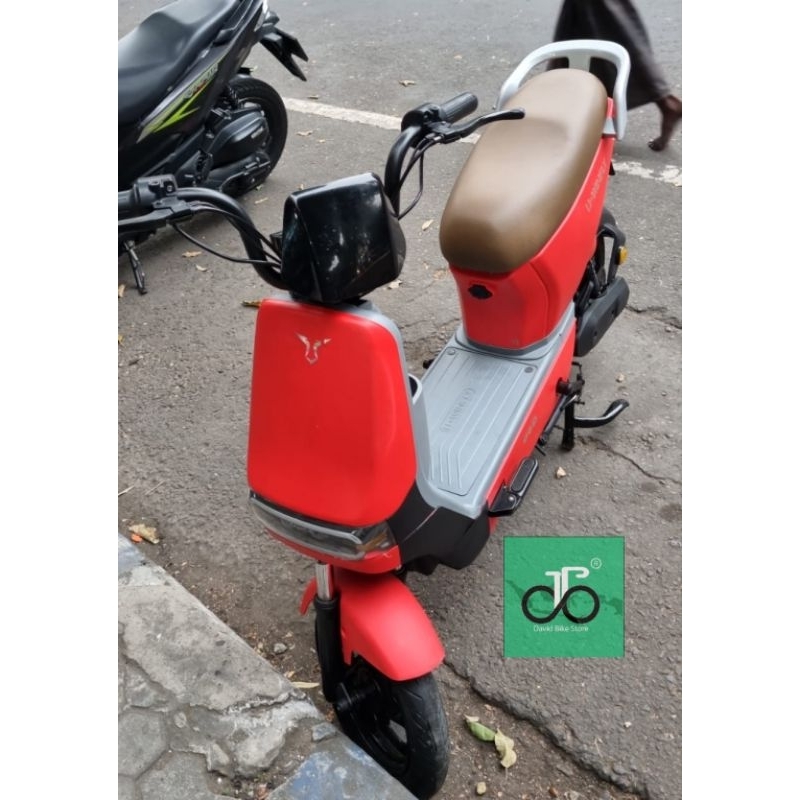 Sepeda Listrik Uwinfly D8D (seken, kondisi bagus)