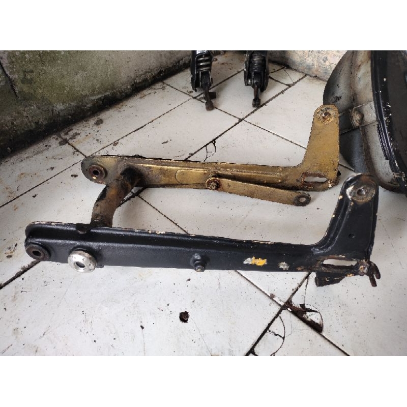 Swing arm honda C70 C700 C800 Supercub shok pendek