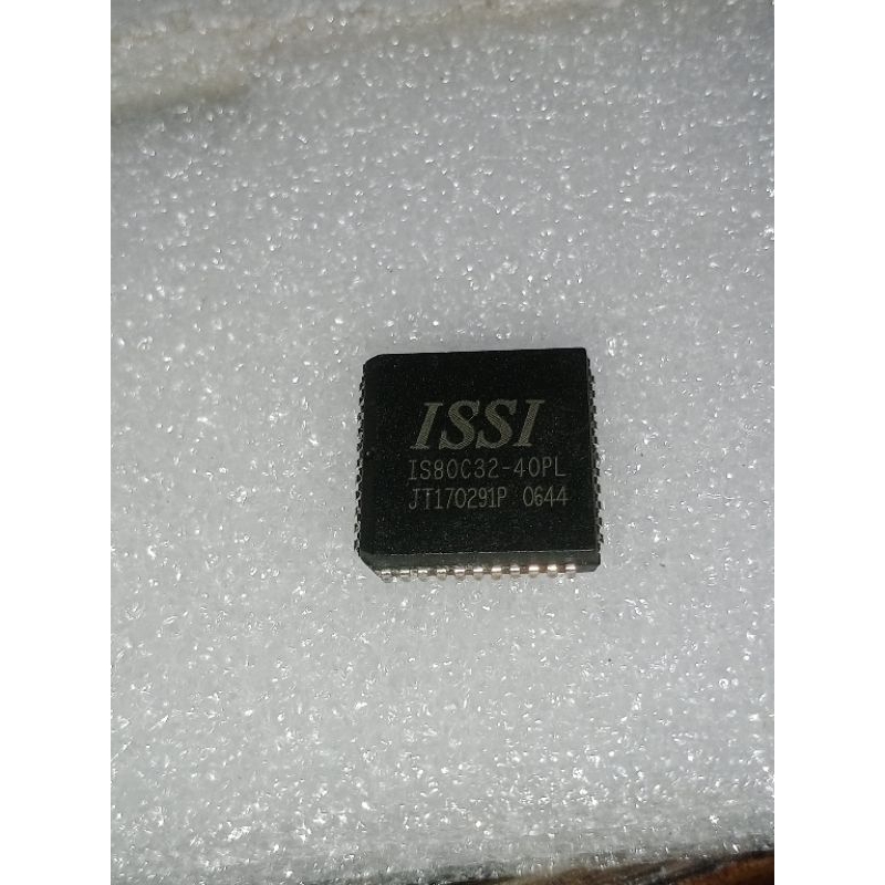 IS80C32-40PL IS80C32