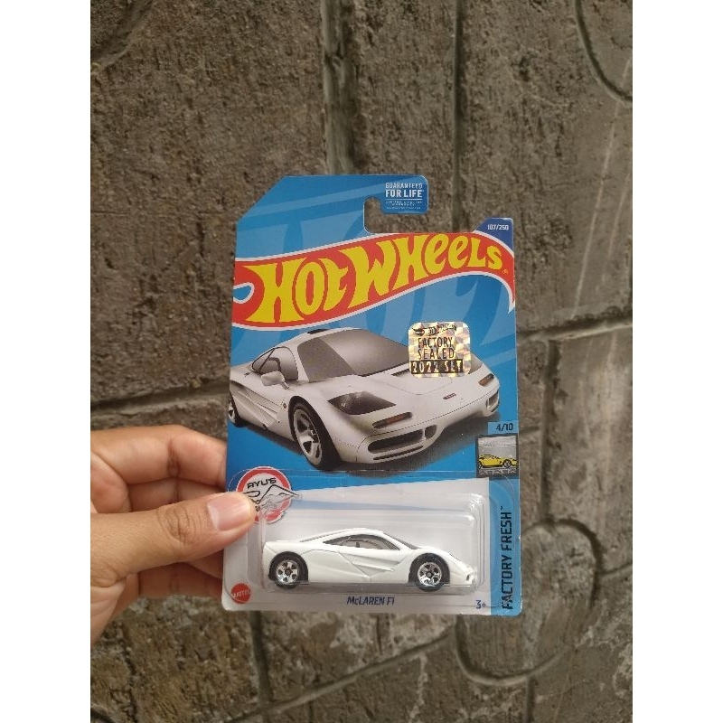Hot Wheels McLaren F1 White Exclusive Recolor Factory Sealed RARE