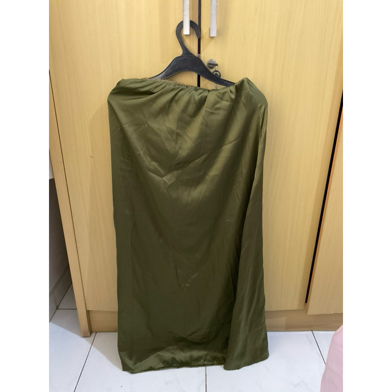 Rok Silk Skirt Olive Green