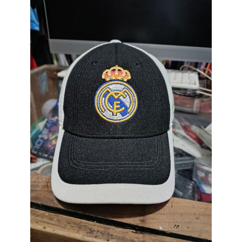 topi adidas real madrid