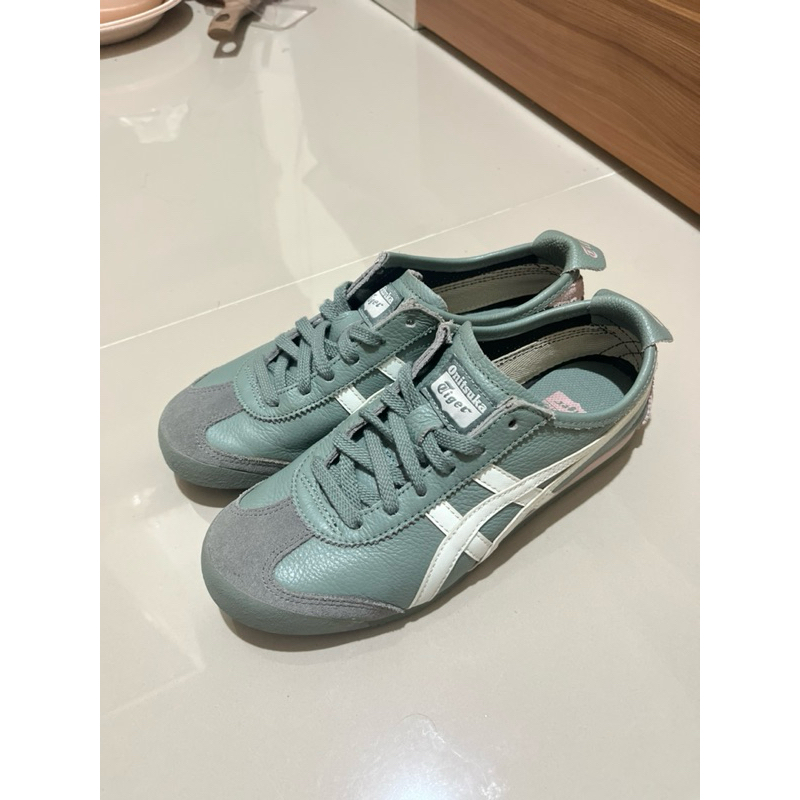preloved sepatu onitsuka