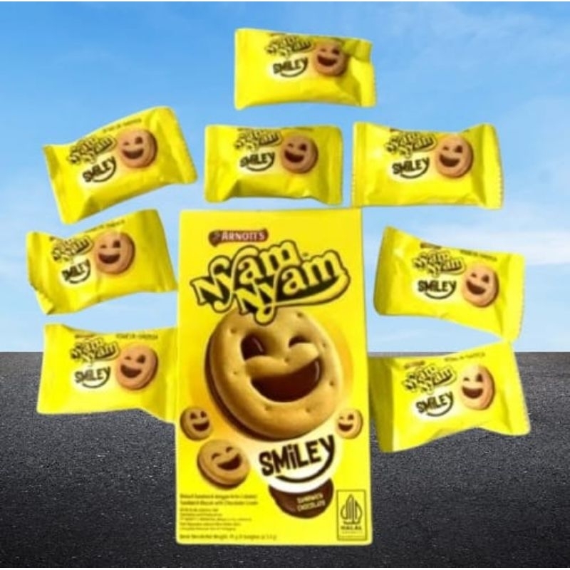 

Nyam Nyam Smiley Chocolate 45gr isi 8 pcs/keping/biskuit