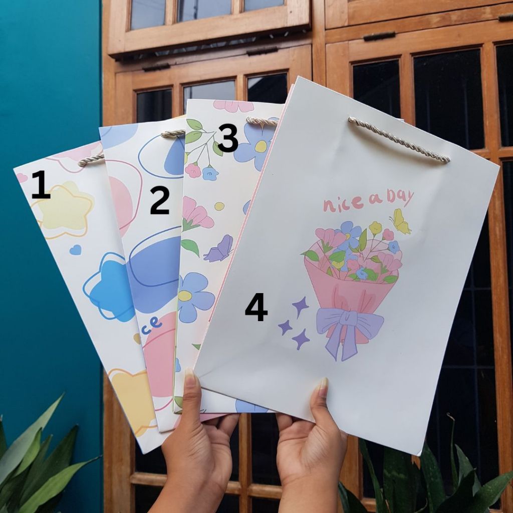 

[ SD-407 ] Paperbag kertas tali motif Ukuran 33x25.5x12.5 Tas Kado motif Paperbag Motif Goodie Bag