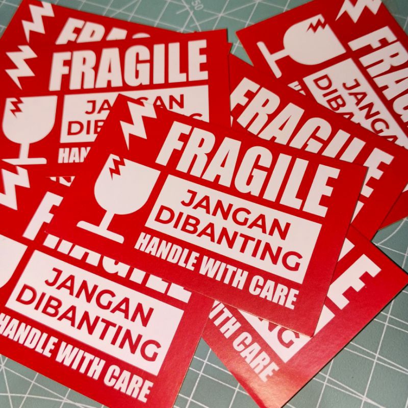 

[BACA DESK] Stiker fragile merah isi 10
