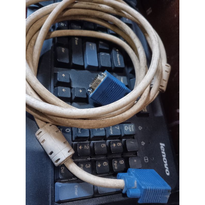 kabel VGA monitor komputer bekas normal