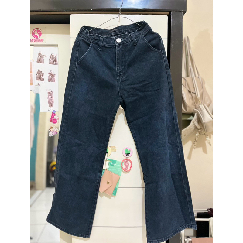 Preloved by Putri || Kulot Jeans warna hitam setara dengan size M