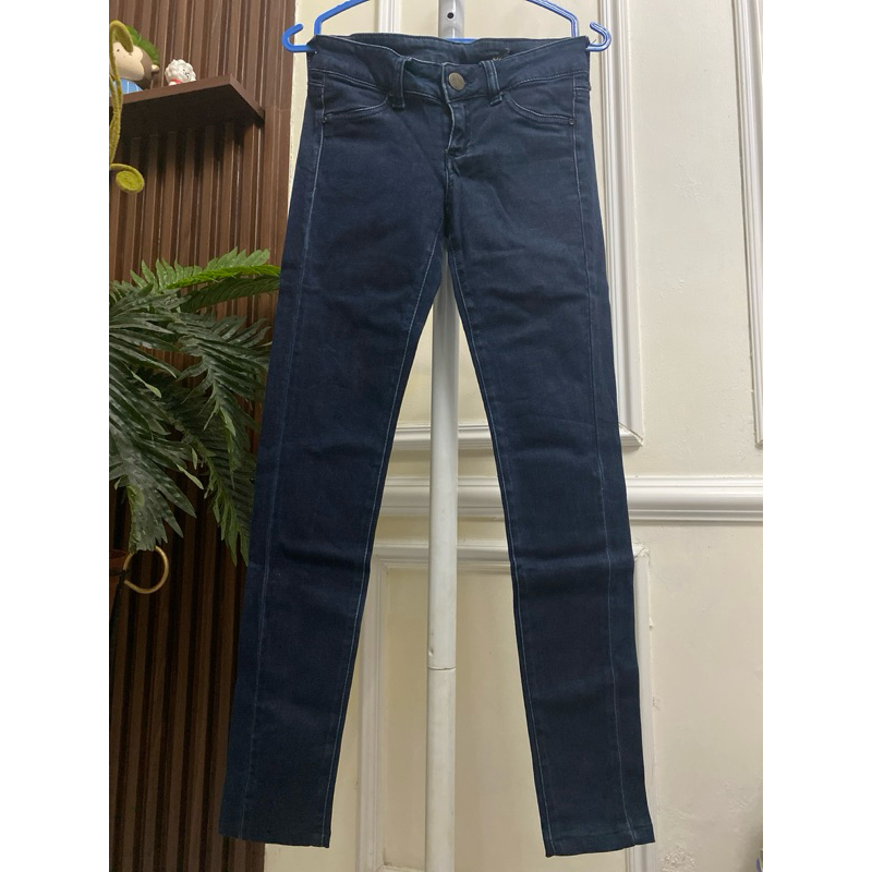Celana jeans mango preloved