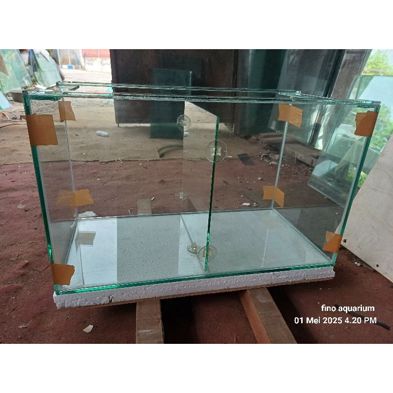 aquarium 60x30x35 plus alas dan sekat