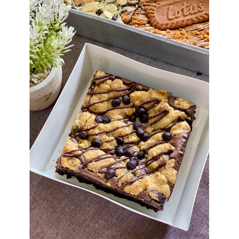 

Fudgy Brownies Cookies 10x10cm