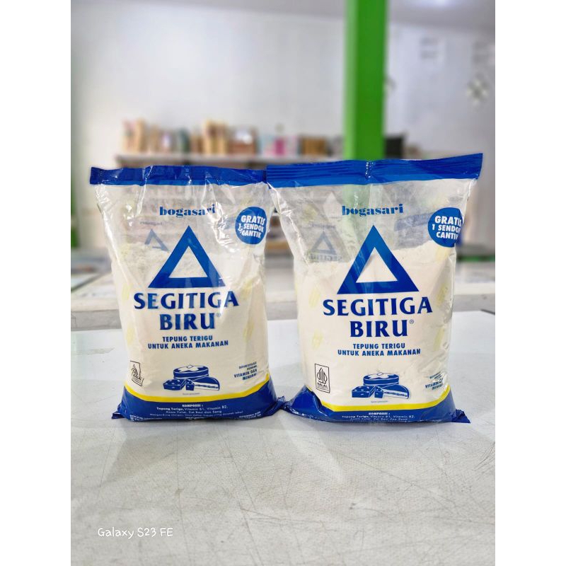 

Tepung Terigu Segitiga Biru