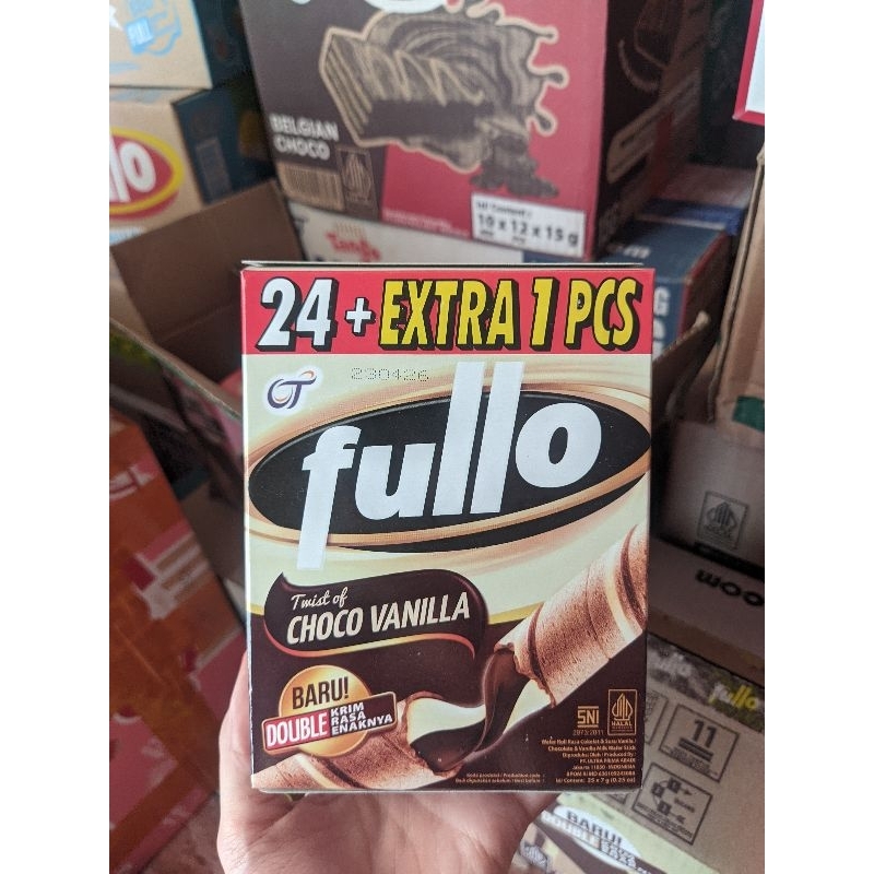 

FULLO CHOCO VANILLA/24 EXTRA + 1 PCS/WAFER ROLL CRISPY