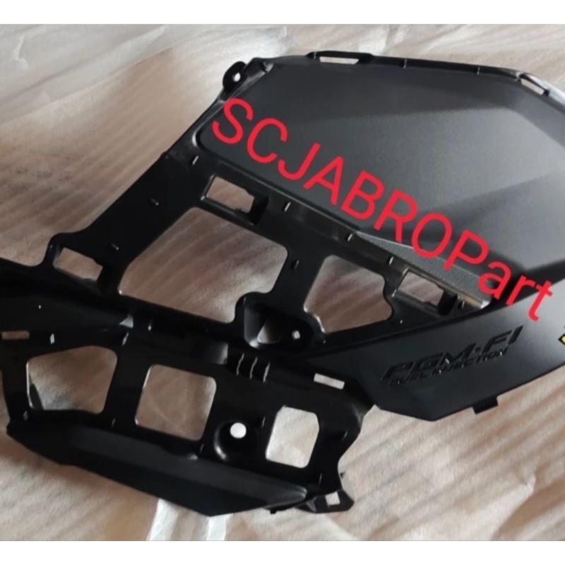 83520 K2V ..COVER R BODY SIDE ..NEW HONDA VARIO 125 K2V....ORI AHM!!!!