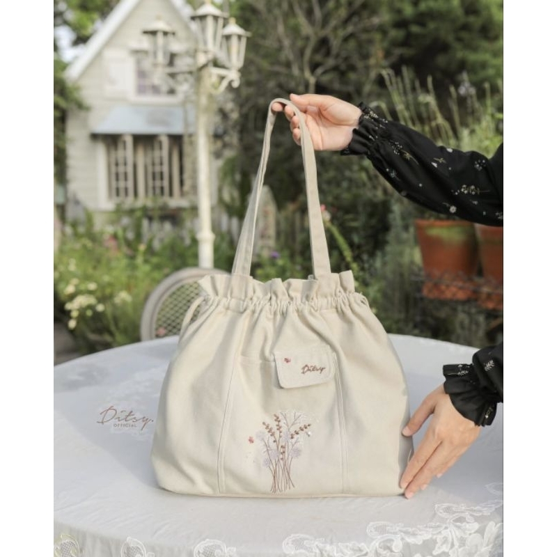 VINTAGE DRAWSTRING BAG BY DITSY