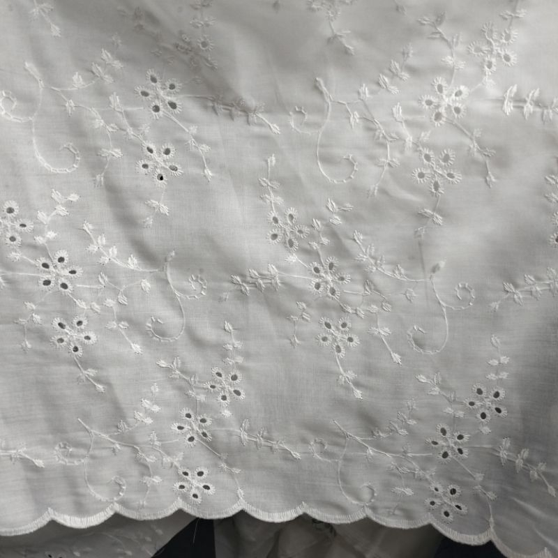 kain katun bordir bolong antik/kain katun bordir motif mewah