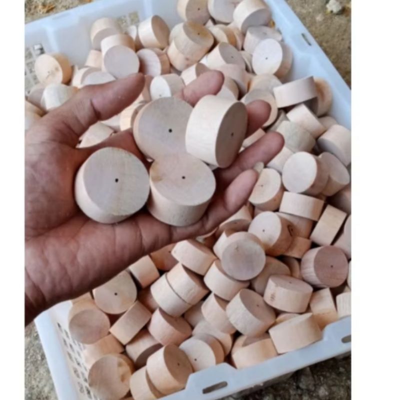 roda truk oleng miniatur