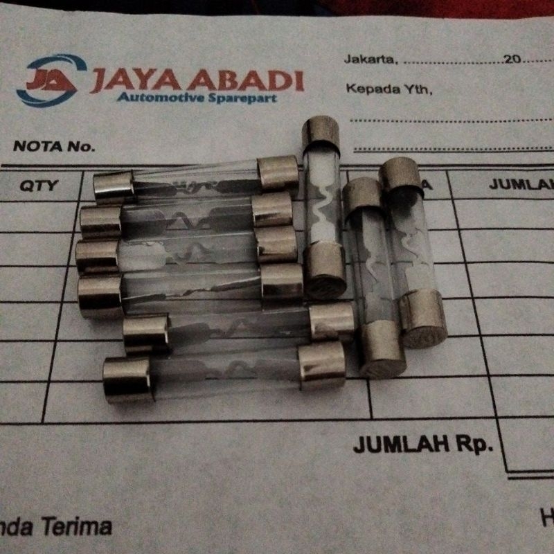 FUSE SEKRING TABUNG KACA 10 15A 20A