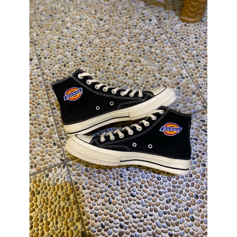 SEPATU DICKIES