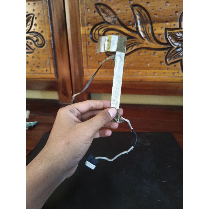 fleksibel lcd laptop dell Inspiron n4050 ori