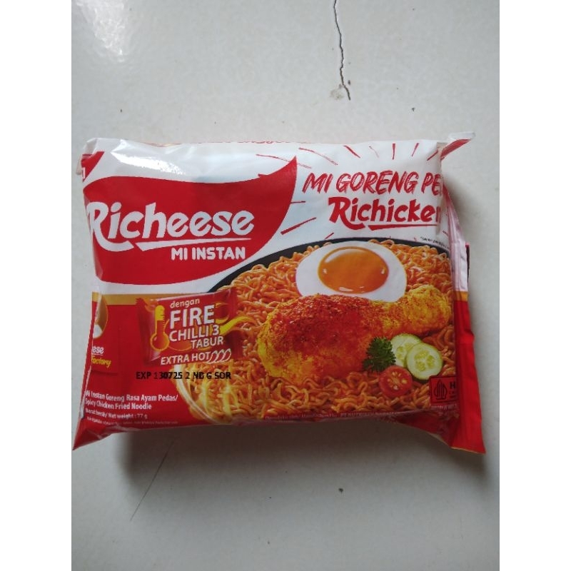 

Richeese Mie Goreng Pedas Richicken Level 3 Kemasan 77 Gram