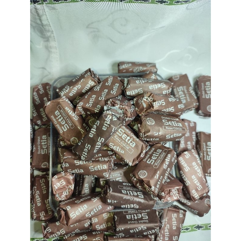 

Dodol Garut batik coklat enak manis kemasan 1kg khas garut