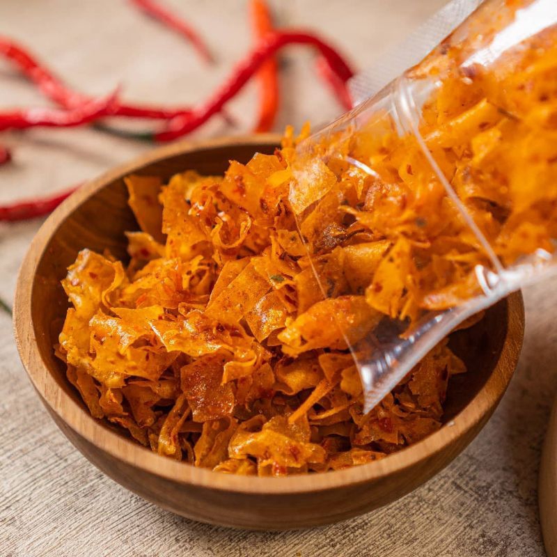 

keripik singkong kriwil pedas cikruh daun jeruk