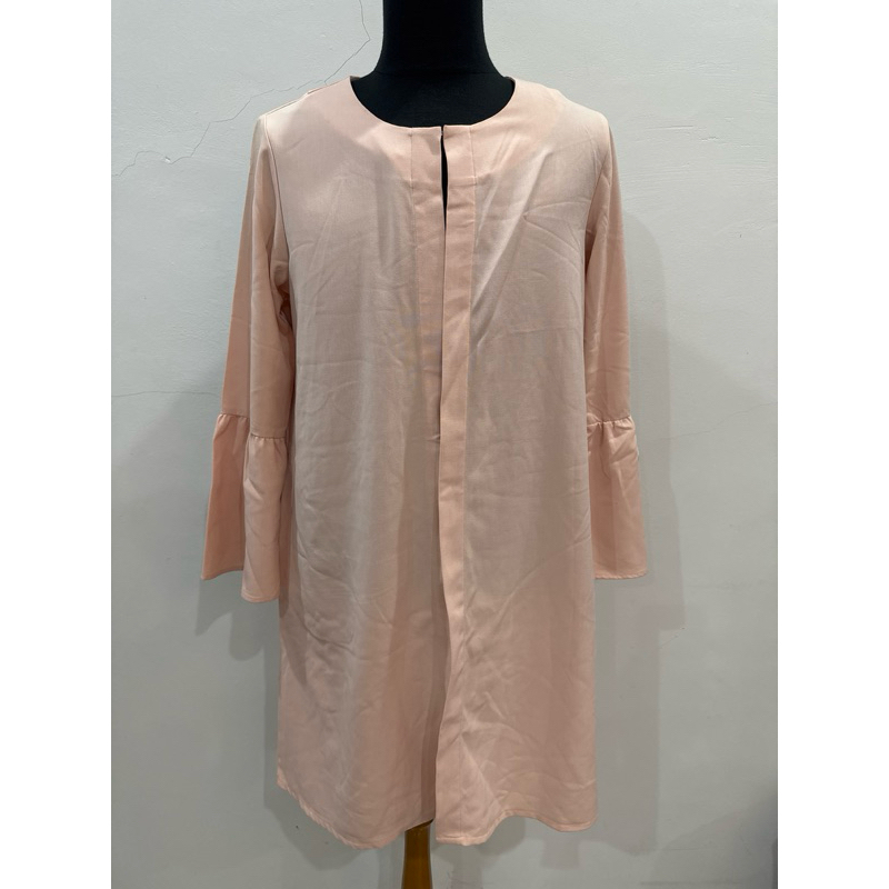 Preloved outer wanita merk Valino