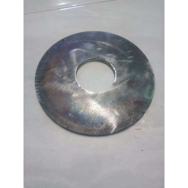 plat besi bulat diameter 150mm lubang tengah 50mm tebal 6mm