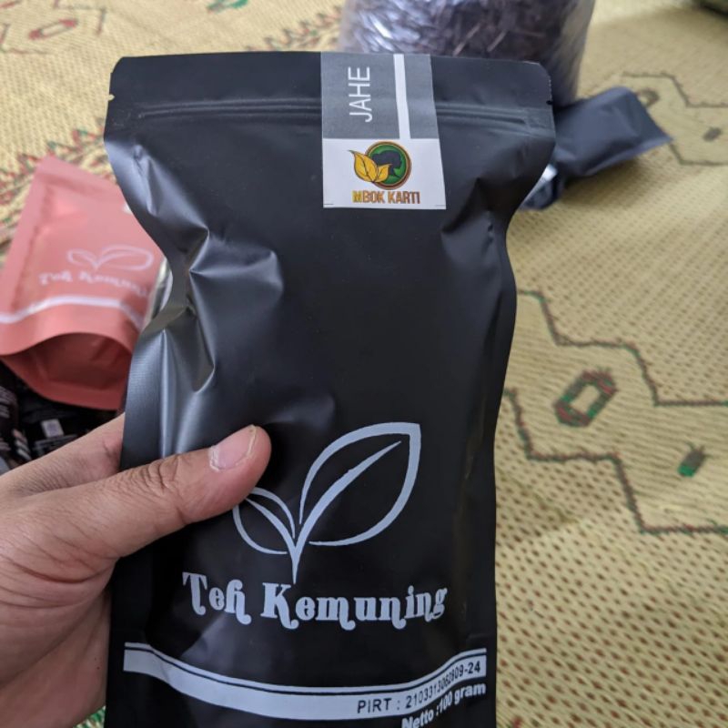 

Teh Berbagai Rasa dari Perkebunan Teh Kemuning Produksi Rumah Teh Mbok Karti