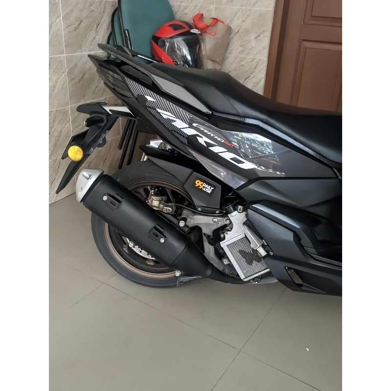 hugger vario 160