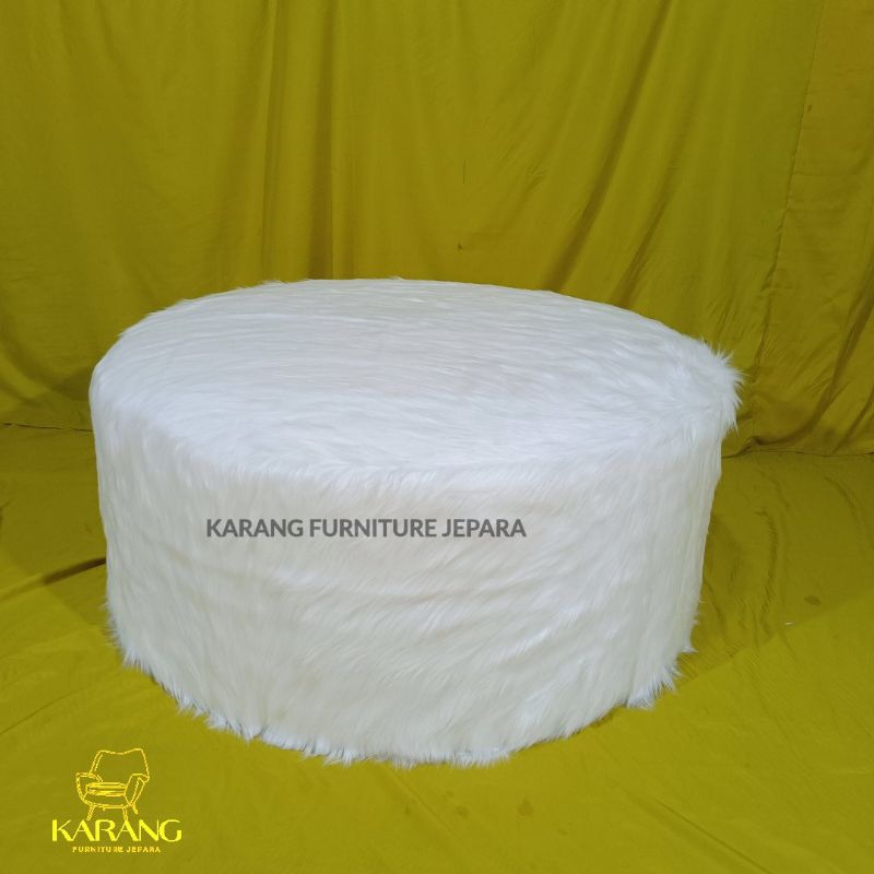 Big Puff Stool Sofa Bundar Kain Bulu Panjang Rangka Kayu Jati | Karang Furniture Jepara