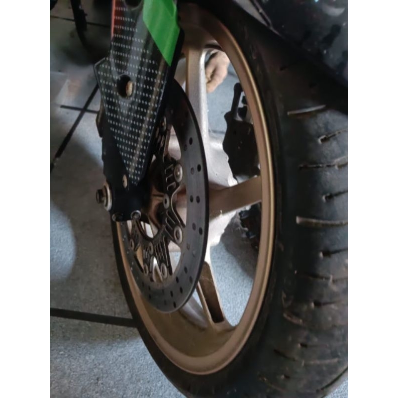 tapak lebar gambot velg delkevic single disk set ban cakram ban micheline 120/70 r17 dan 170/60 r17 