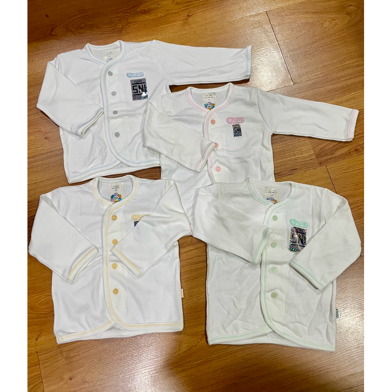 NOVA BAJU BAYI ATASAN LENGAN PANJANG KANCING TENGAH DASAR PUTIH SIZE S/M/L