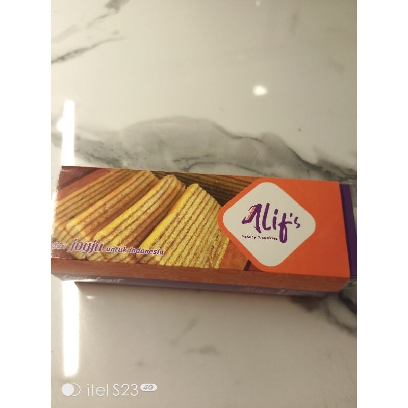 

lapis legit alif's bakery kecil (vacum)