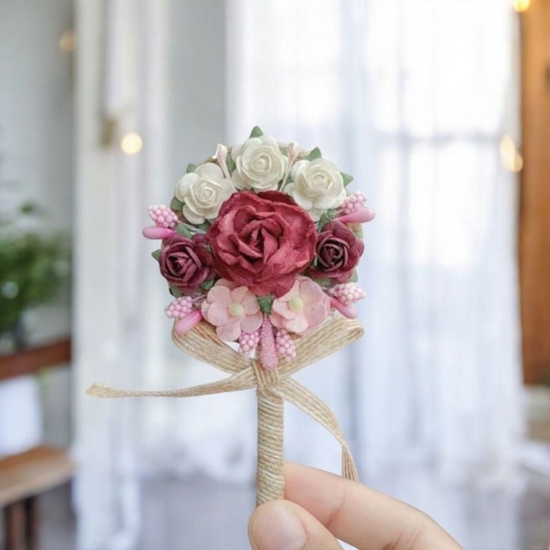 maroon burgundy merah tua boutonniere corsage korsase bunga jas bunga dada pria pengantin wedding pr