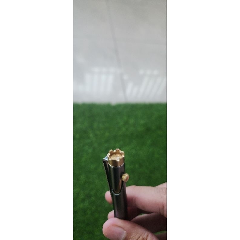 

Ballpoint Tactical Premium – Desain Unik & Elegan dengan Aksen Gear