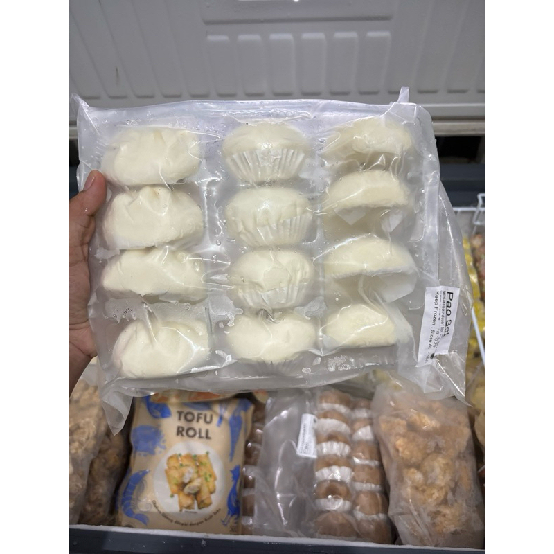 

Pao mix 3 rasa ( Ayam cha sire, wijen, telur asin)