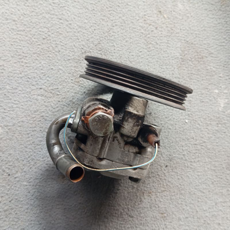 Pompa power steering kia rio 2003