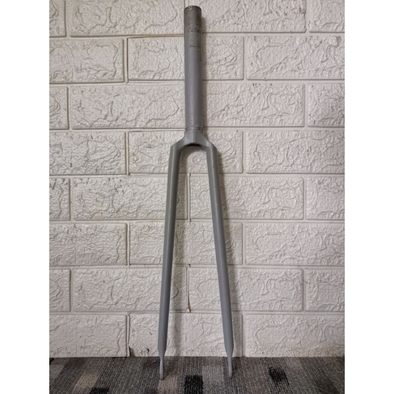 Fork 700c like akisu