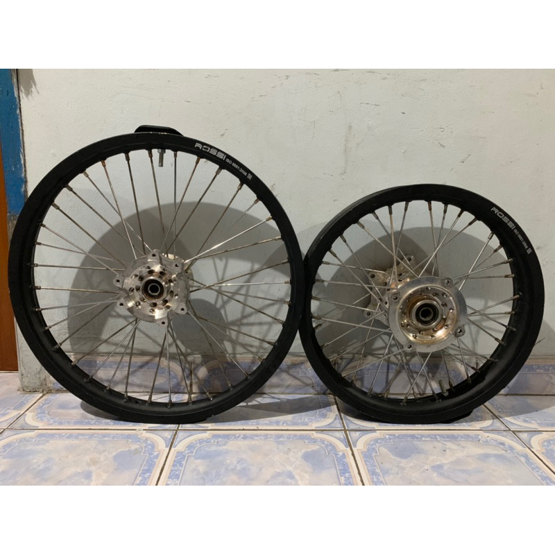 whelset/Velk CRF 19 16